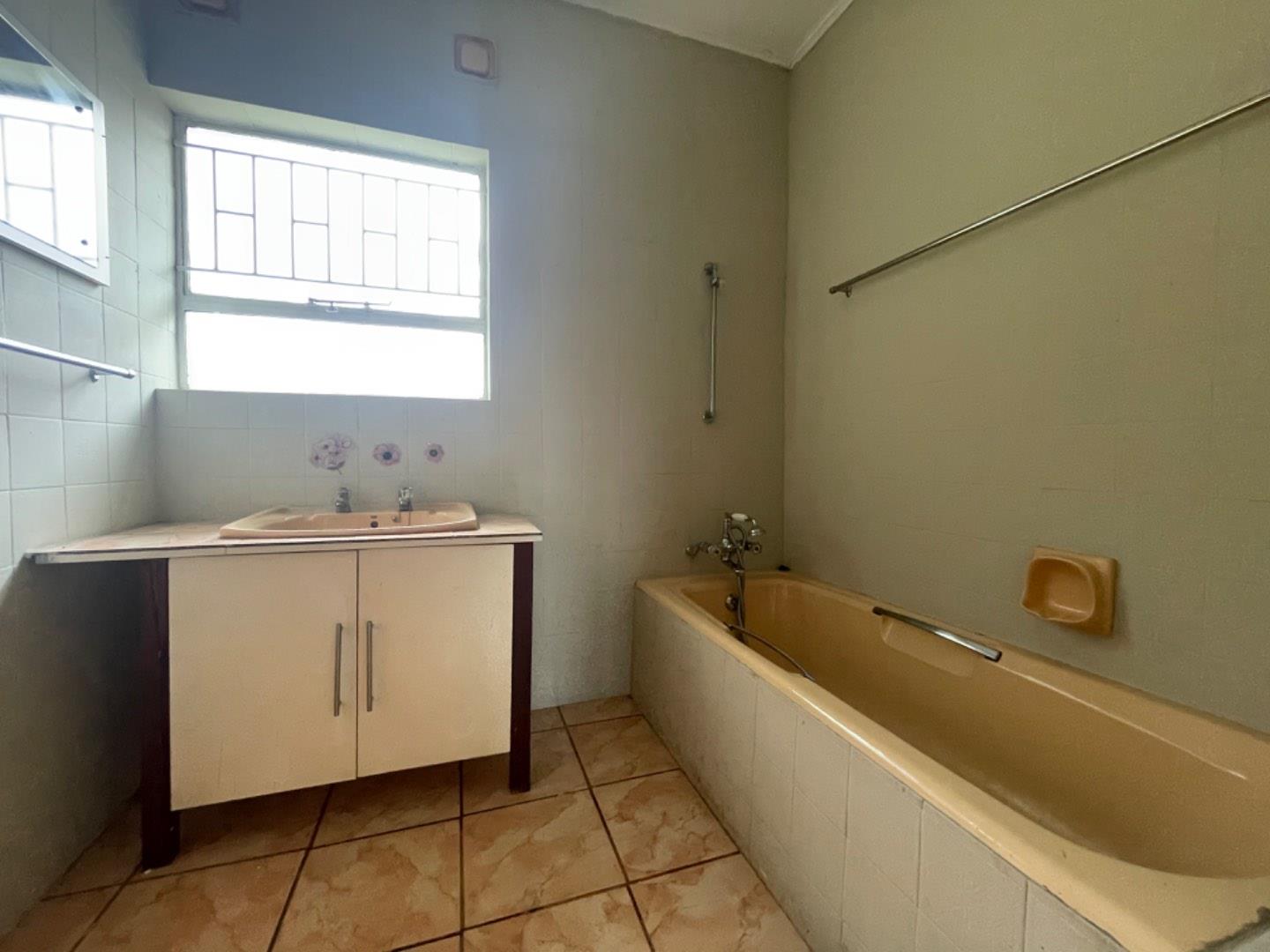 To Let 3 Bedroom Property for Rent in Birchleigh North Gauteng