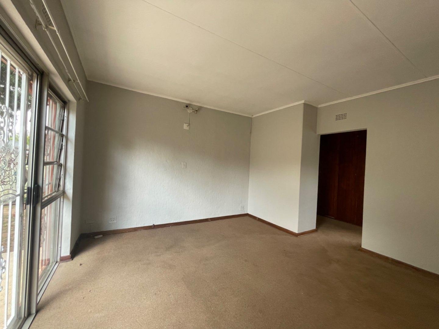 To Let 3 Bedroom Property for Rent in Birchleigh North Gauteng