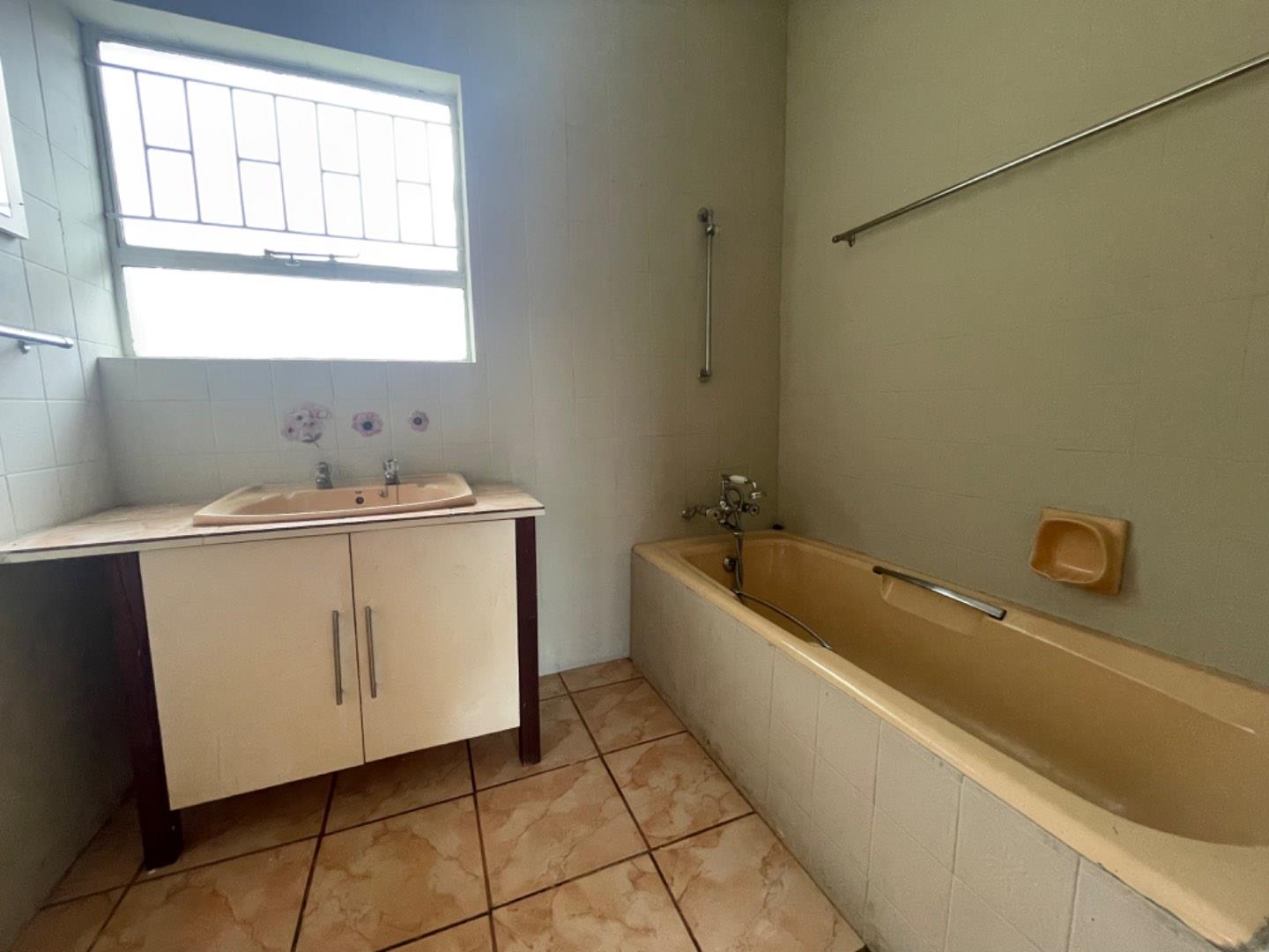 To Let 3 Bedroom Property for Rent in Birchleigh North Gauteng