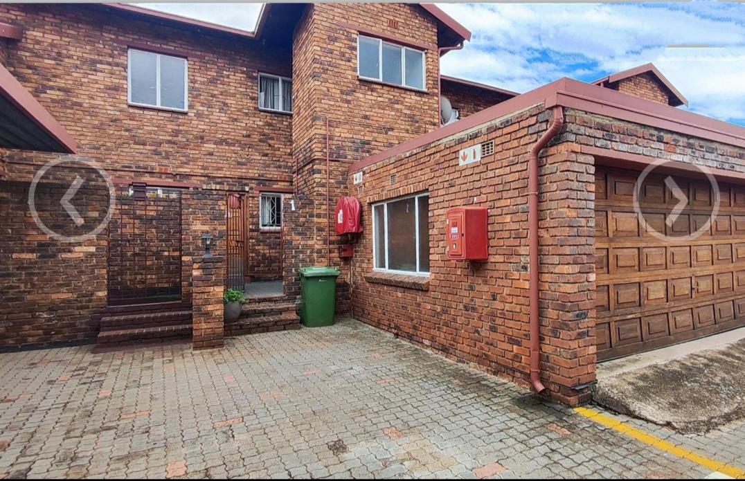 3 Bedroom Property for Sale in Brackenhurst Gauteng