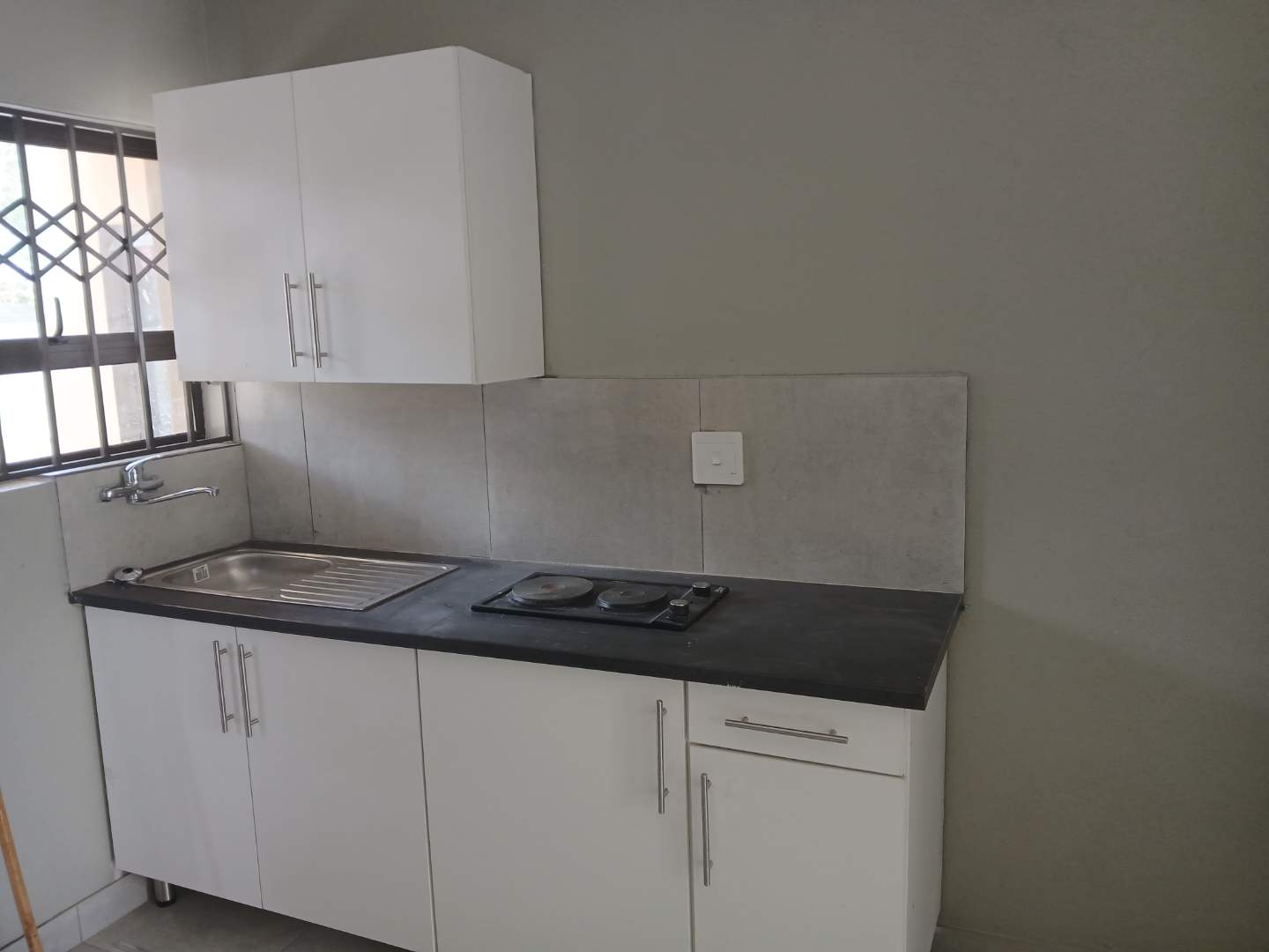 2 Bedroom Property for Sale in Olievenhoutbosch Gauteng