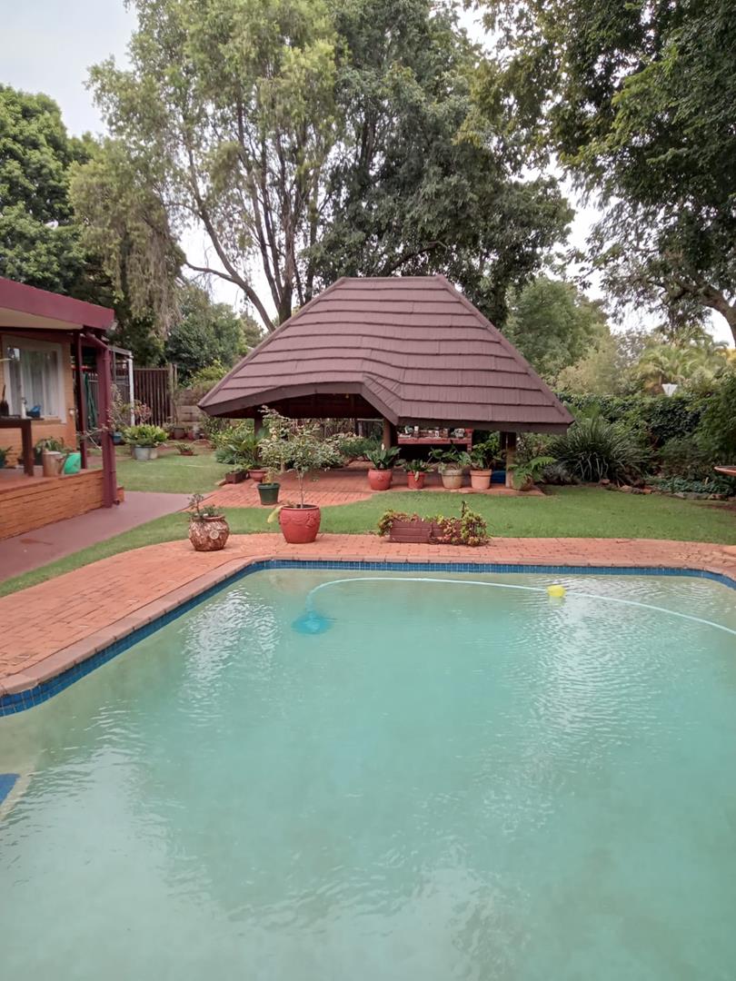 4 Bedroom Property for Sale in Wierdapark Gauteng