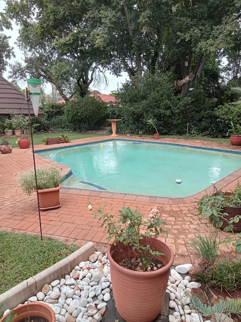 4 Bedroom Property for Sale in Wierdapark Gauteng