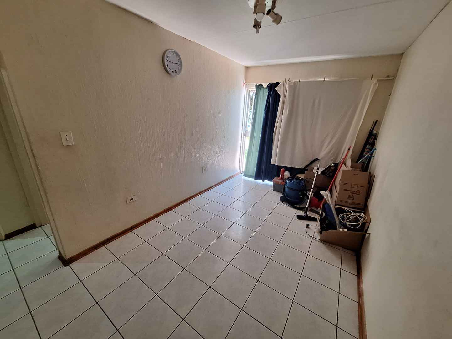 To Let 1 Bedroom Property for Rent in Radiokop Gauteng