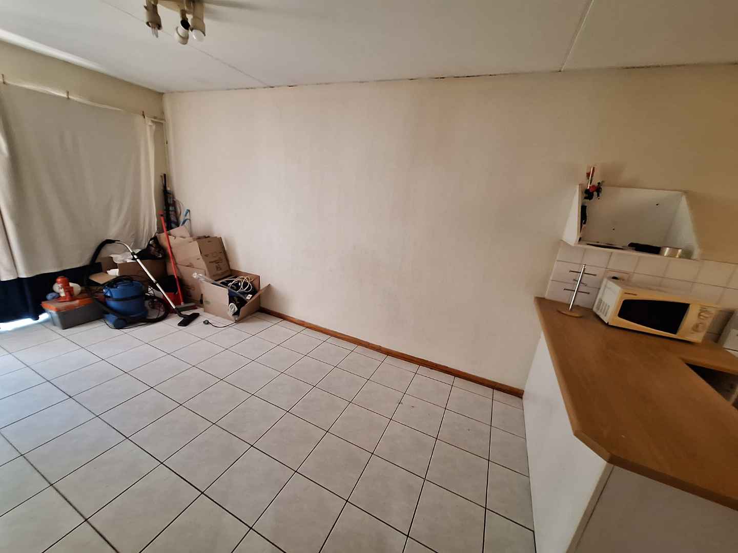 To Let 1 Bedroom Property for Rent in Radiokop Gauteng