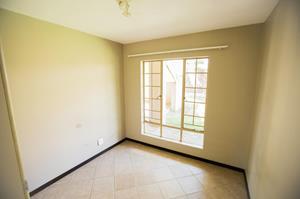 To Let 2 Bedroom Property for Rent in Mooikloof Ridge Gauteng