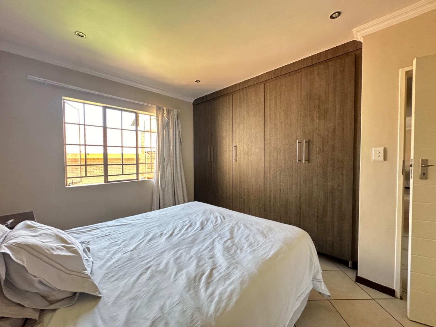 3 Bedroom Property for Sale in Mooikloof Ridge Gauteng