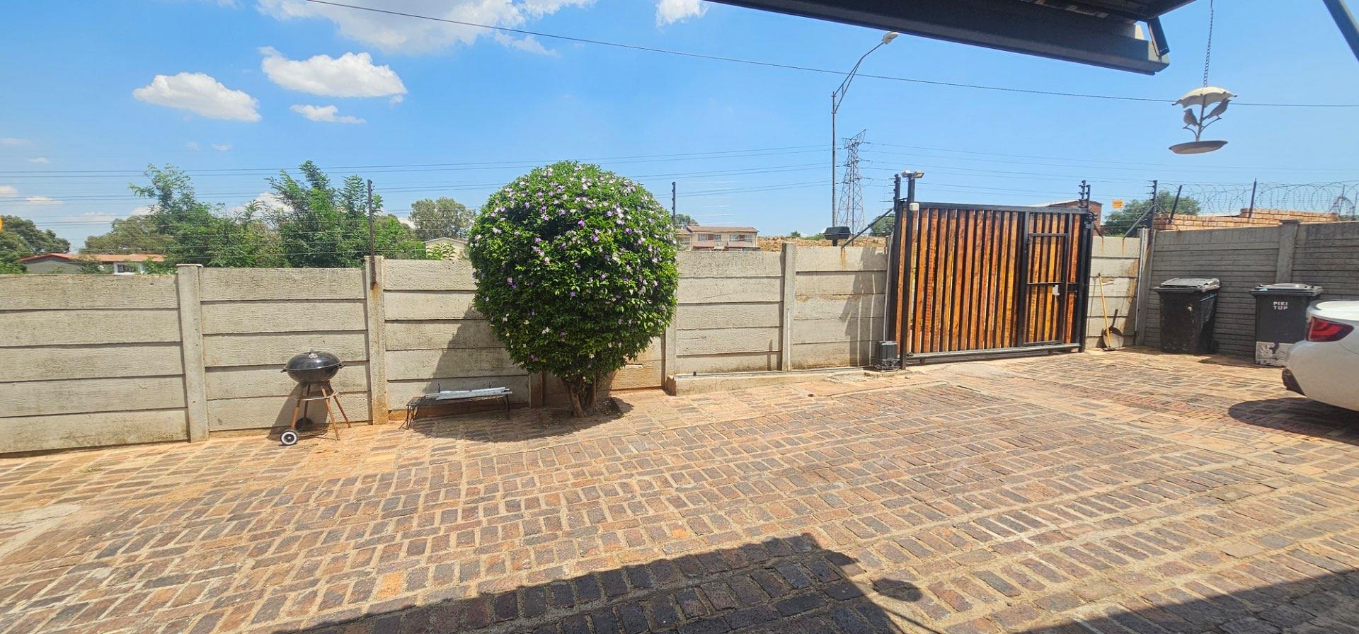 3 Bedroom Property for Sale in Claremont Gauteng