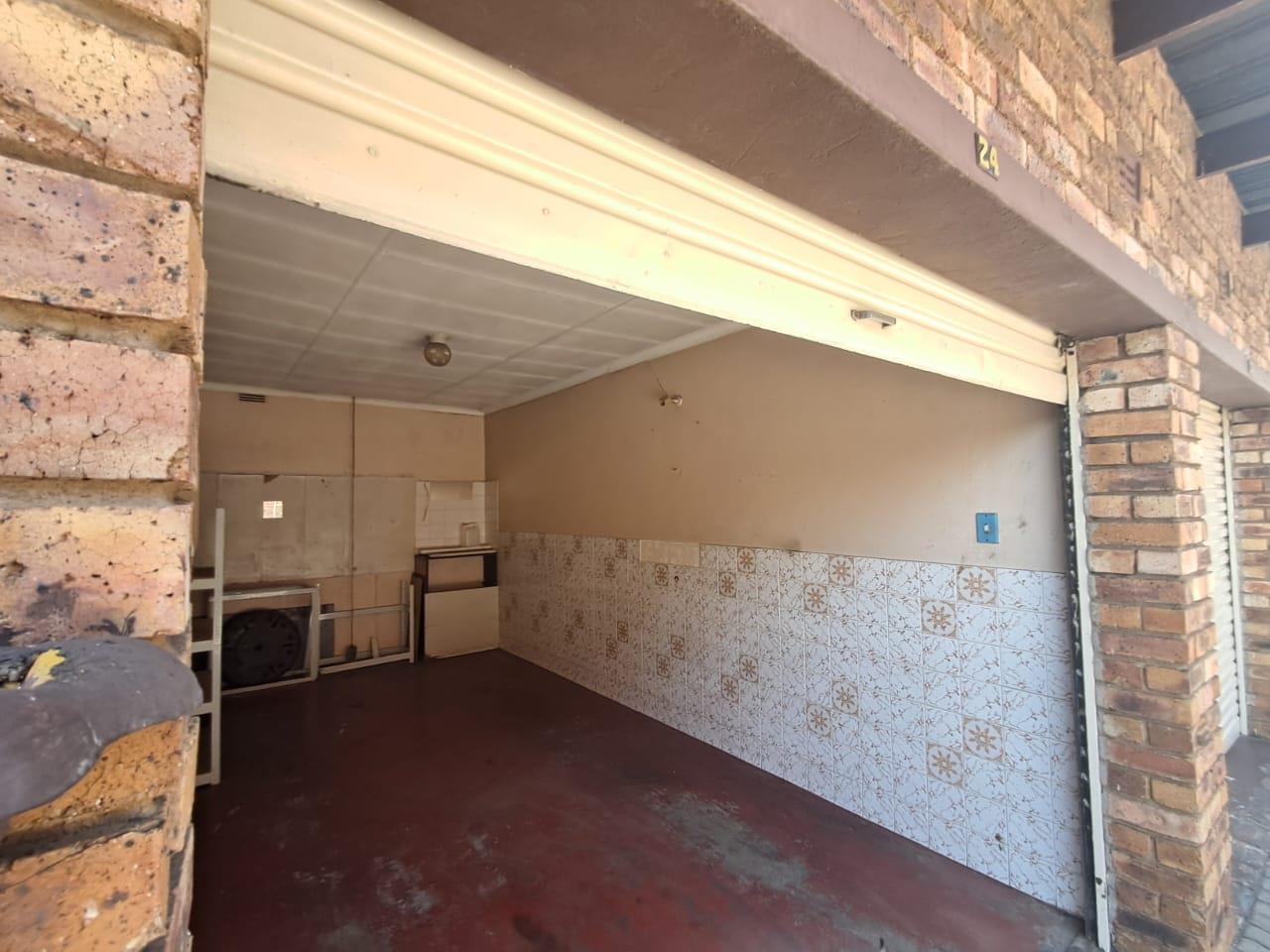 2 Bedroom Property for Sale in New Redruth Gauteng