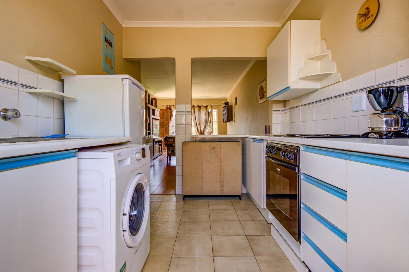 2 Bedroom Property for Sale in Beyerspark Gauteng