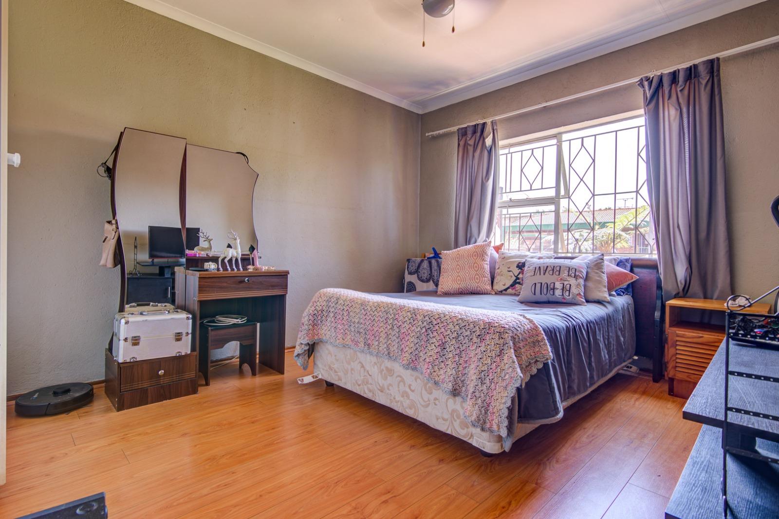 2 Bedroom Property for Sale in Beyerspark Gauteng