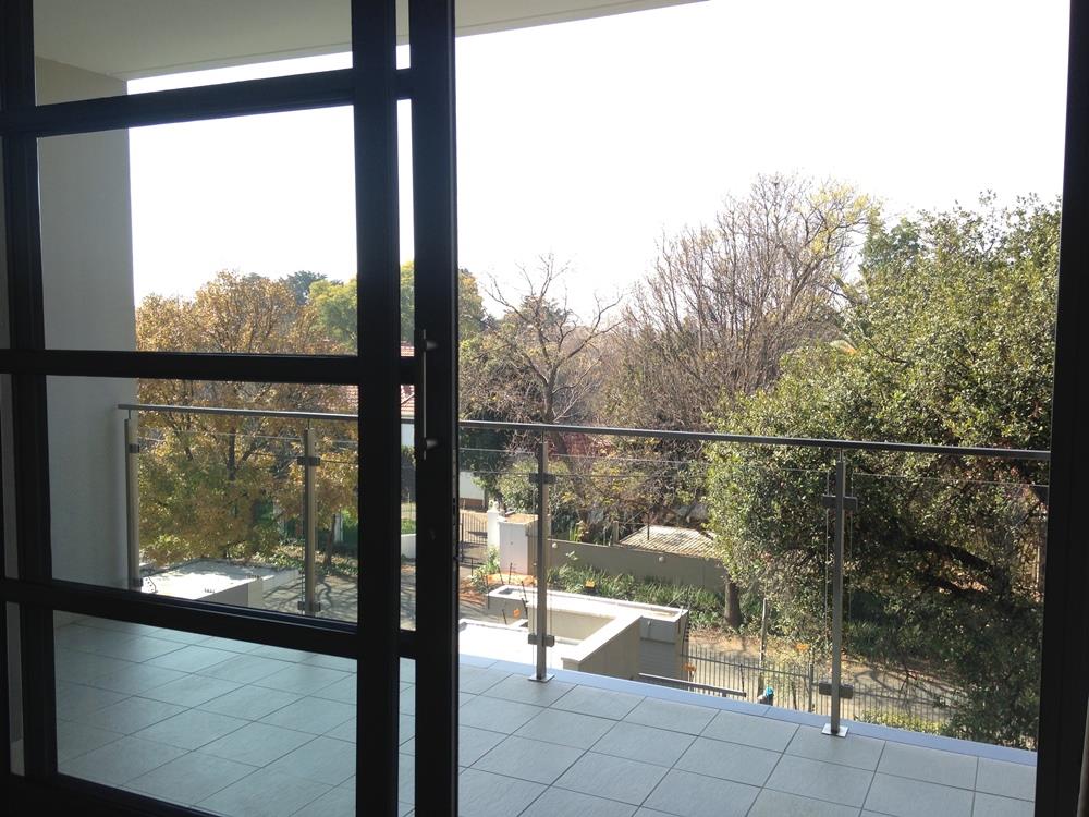 To Let 1 Bedroom Property for Rent in Houghton Gauteng