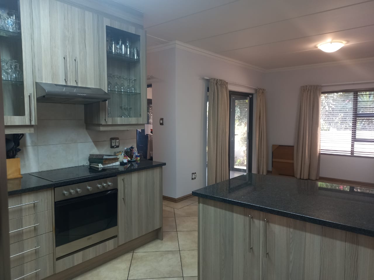 To Let 4 Bedroom Property for Rent in Fairland Gauteng