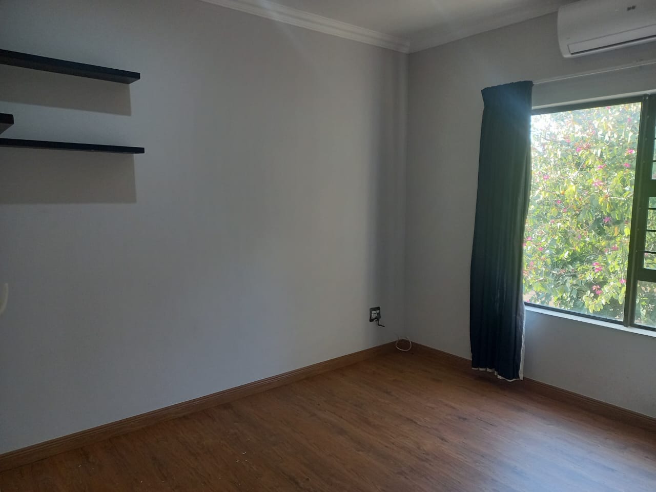 To Let 4 Bedroom Property for Rent in Fairland Gauteng