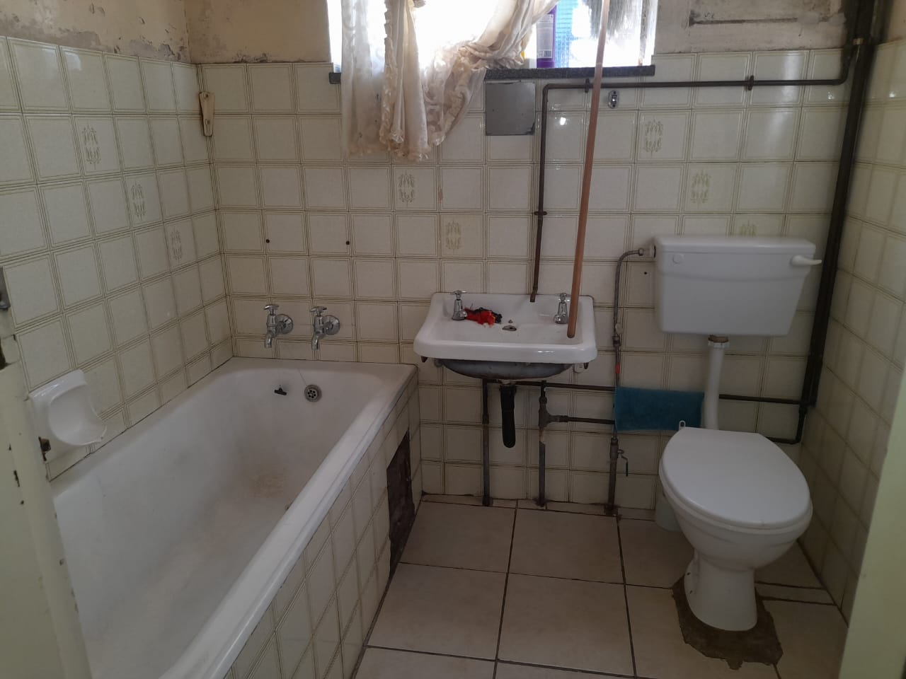 1 Bedroom Property for Sale in Yeoville Gauteng