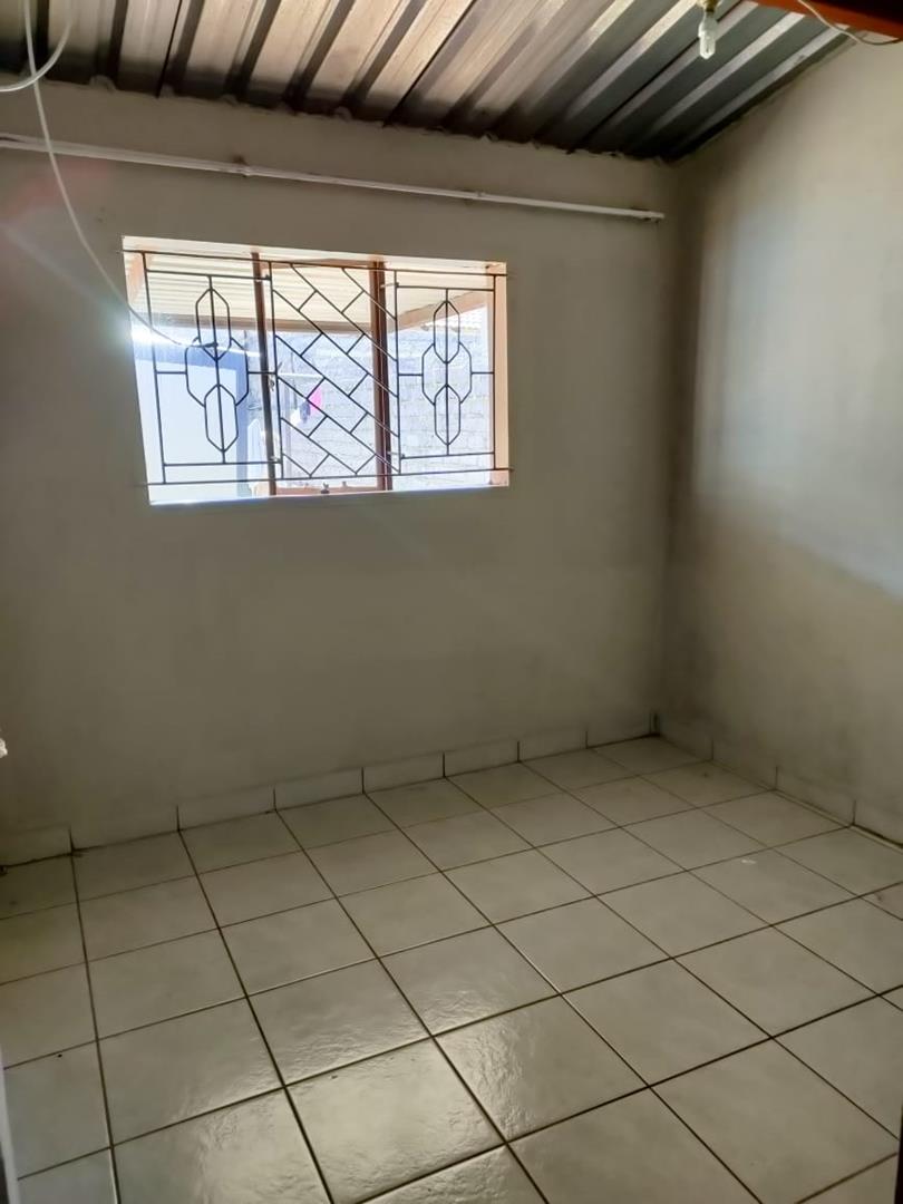 1 Bedroom Property for Sale in Lotus Gardens Gauteng