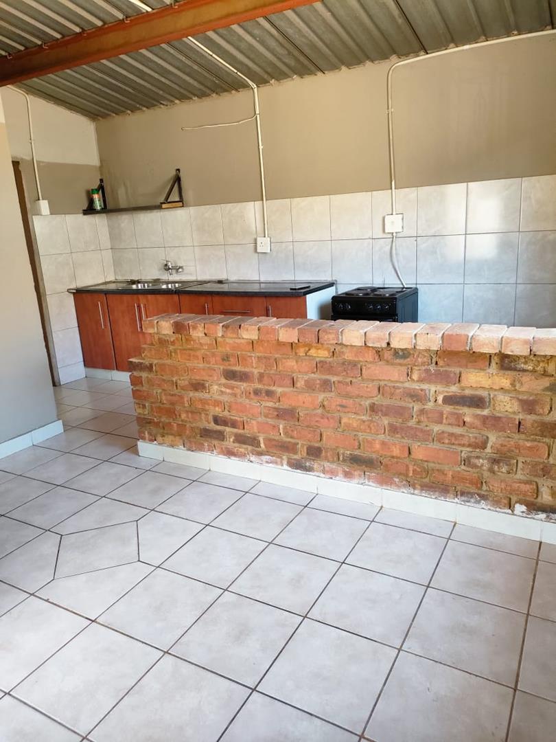 1 Bedroom Property for Sale in Lotus Gardens Gauteng