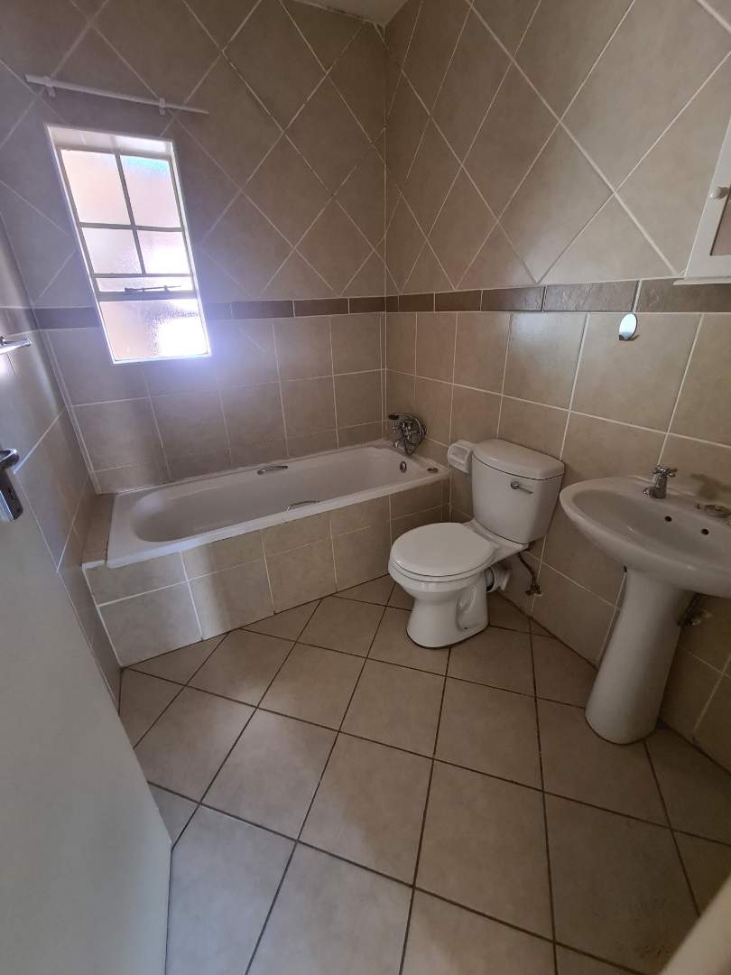 To Let 2 Bedroom Property for Rent in Hazeldean Gauteng