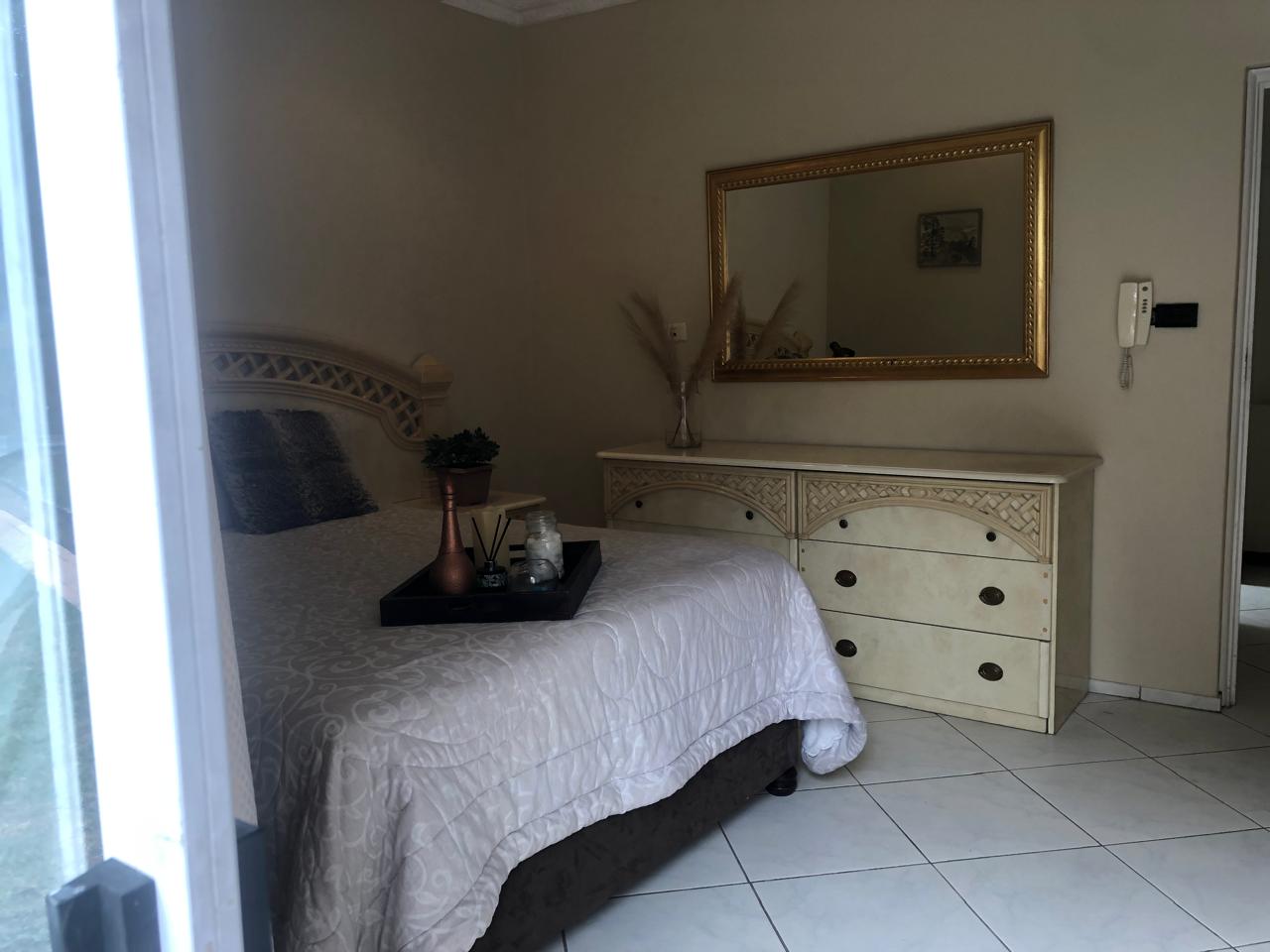 To Let 1 Bedroom Property for Rent in Bryanston Gauteng