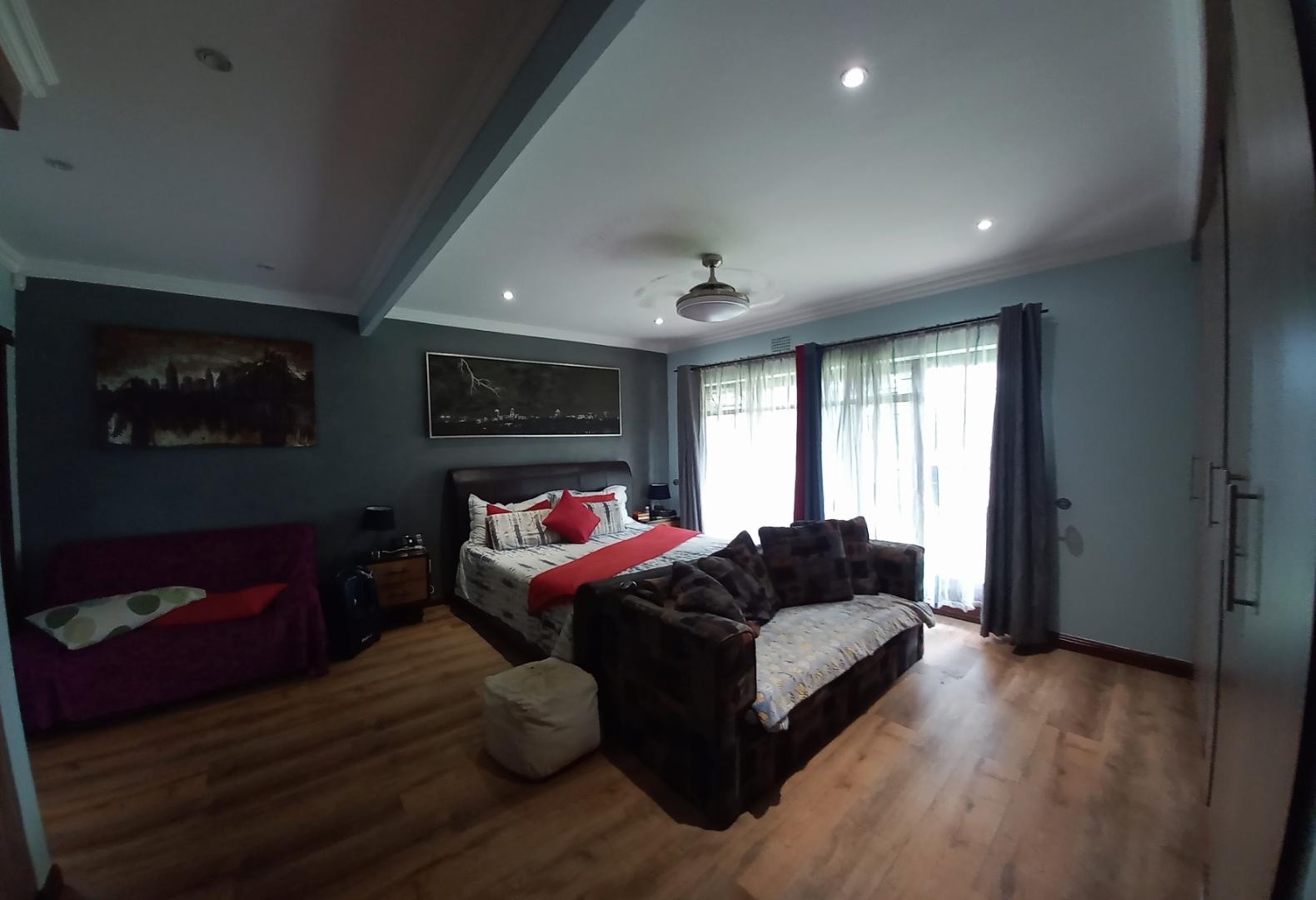 4 Bedroom Property for Sale in Glen Marais Gauteng