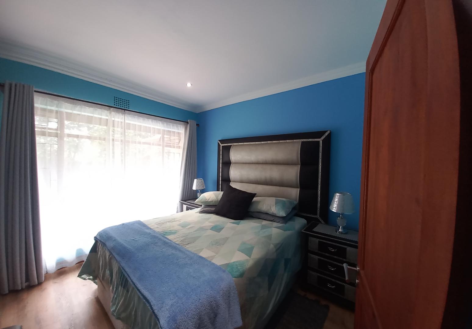 4 Bedroom Property for Sale in Glen Marais Gauteng