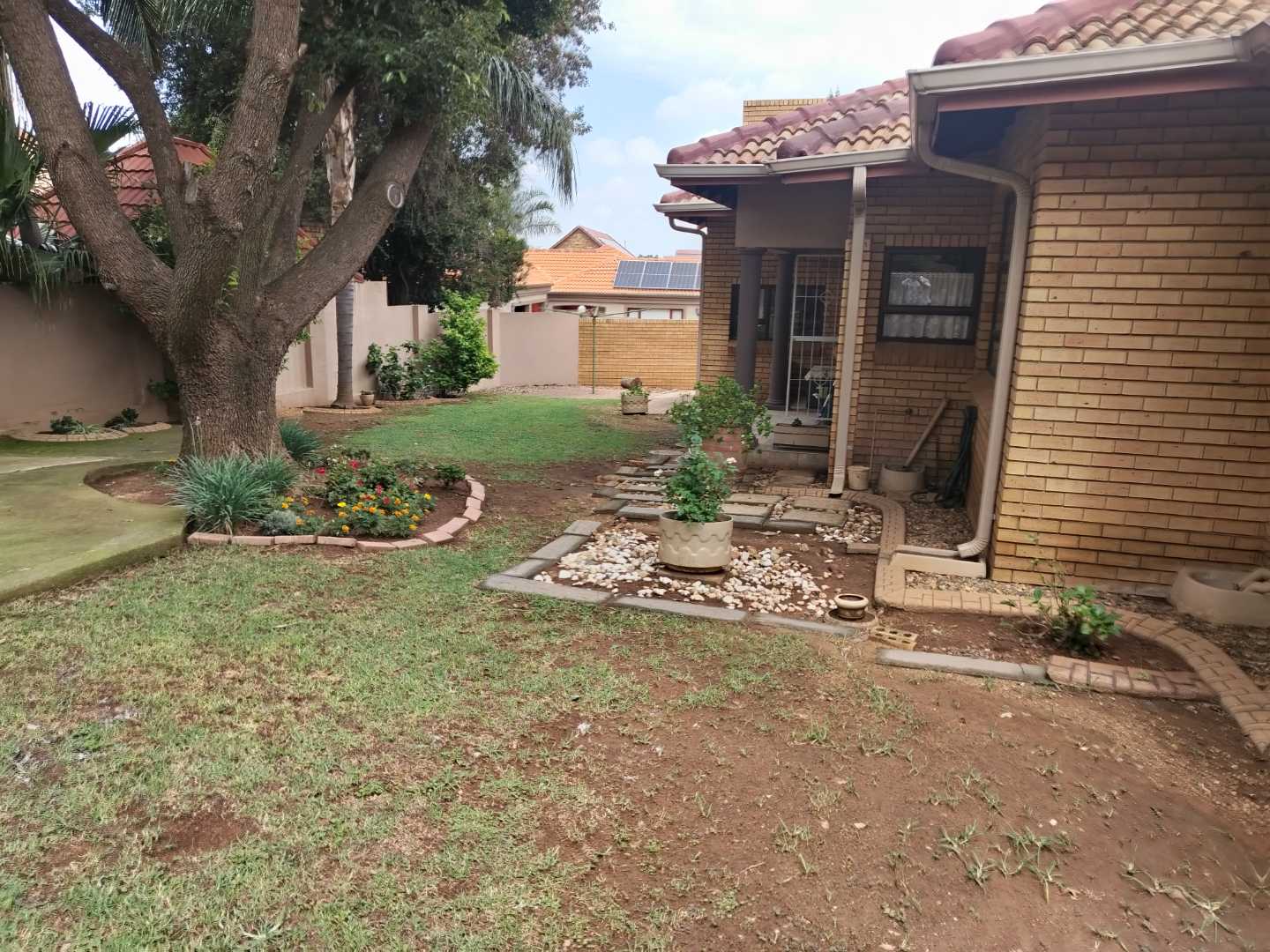 3 Bedroom Property for Sale in Glen Erasmia Gauteng