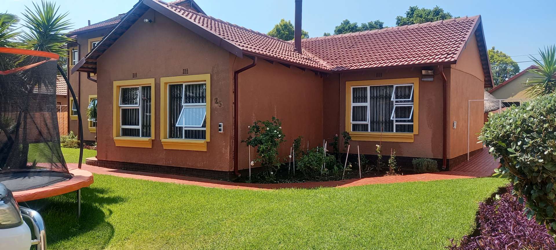 5 Bedroom Property for Sale in Brackendowns Gauteng