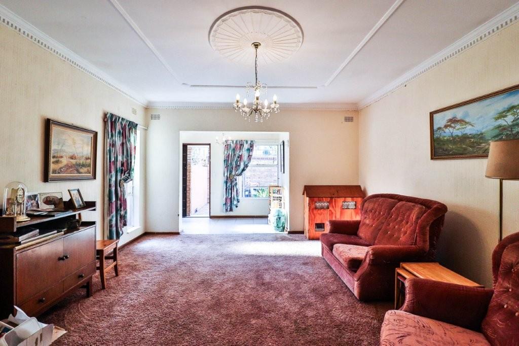 5 Bedroom Property for Sale in Glenvista Gauteng