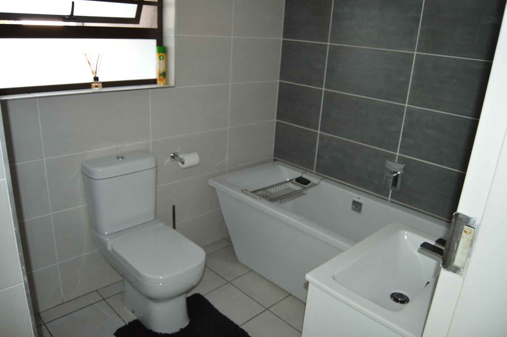 3 Bedroom Property for Sale in Brackenhurst Gauteng