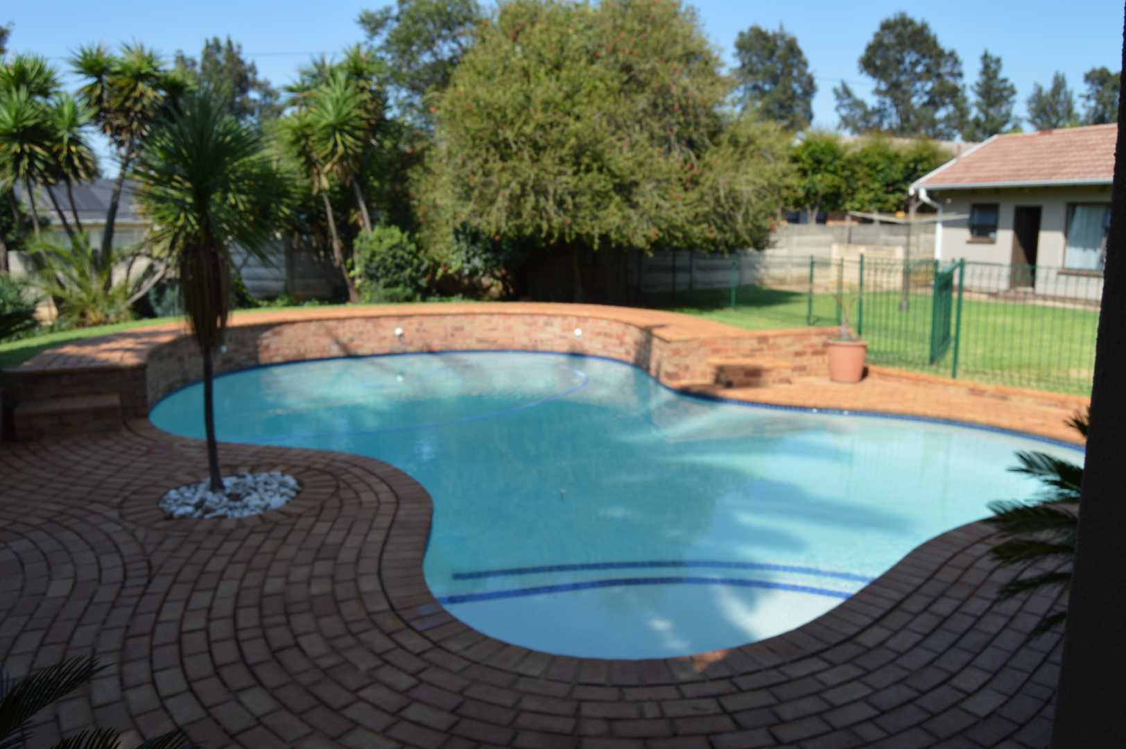 3 Bedroom Property for Sale in Brackenhurst Gauteng