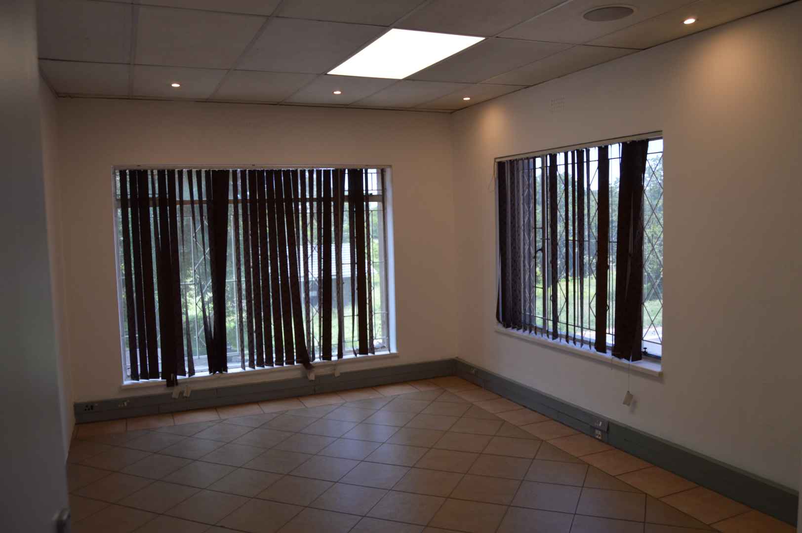 0 Bedroom Property for Sale in South Crest Gauteng