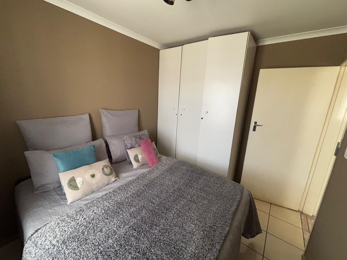 2 Bedroom Property for Sale in Ridgeway Ext 4 Gauteng