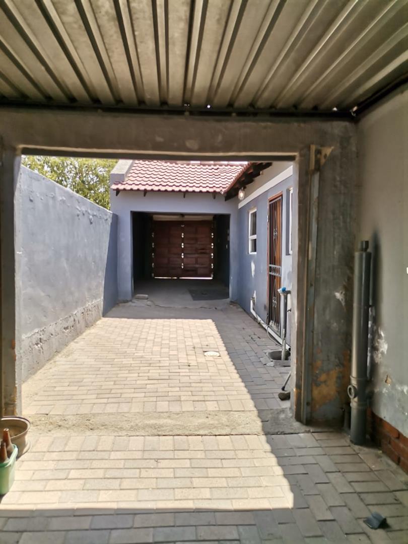 3 Bedroom Property for Sale in Olievenhoutbosch Gauteng