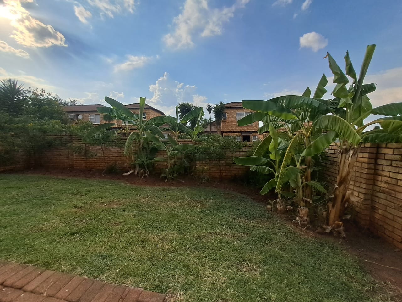 To Let 2 Bedroom Property for Rent in Heuwelsig Estate Gauteng