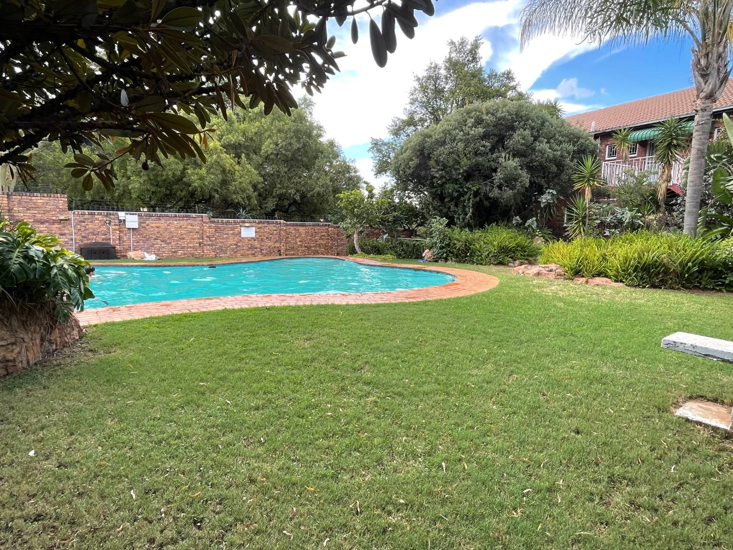 2 Bedroom Property for Sale in La Montagne Gauteng