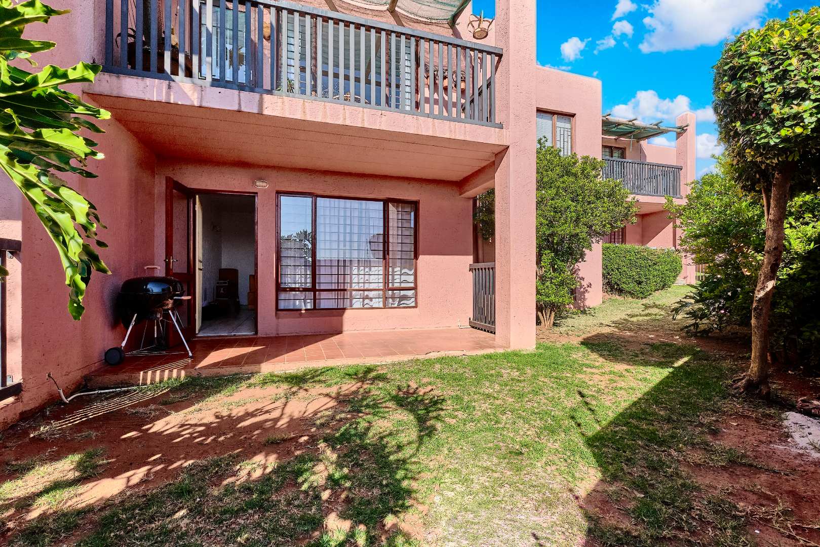 2 Bedroom Property for Sale in Little Falls Gauteng