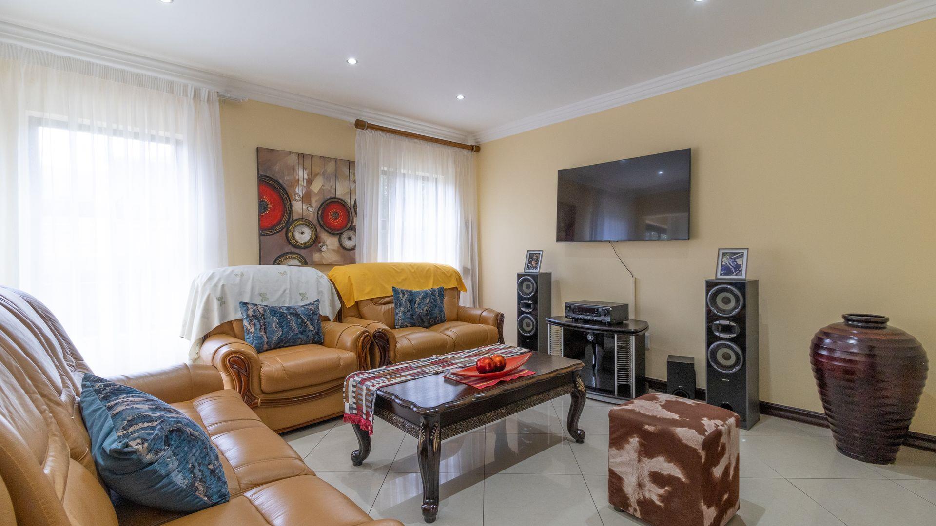 4 Bedroom Property for Sale in Aspen Hills Gauteng