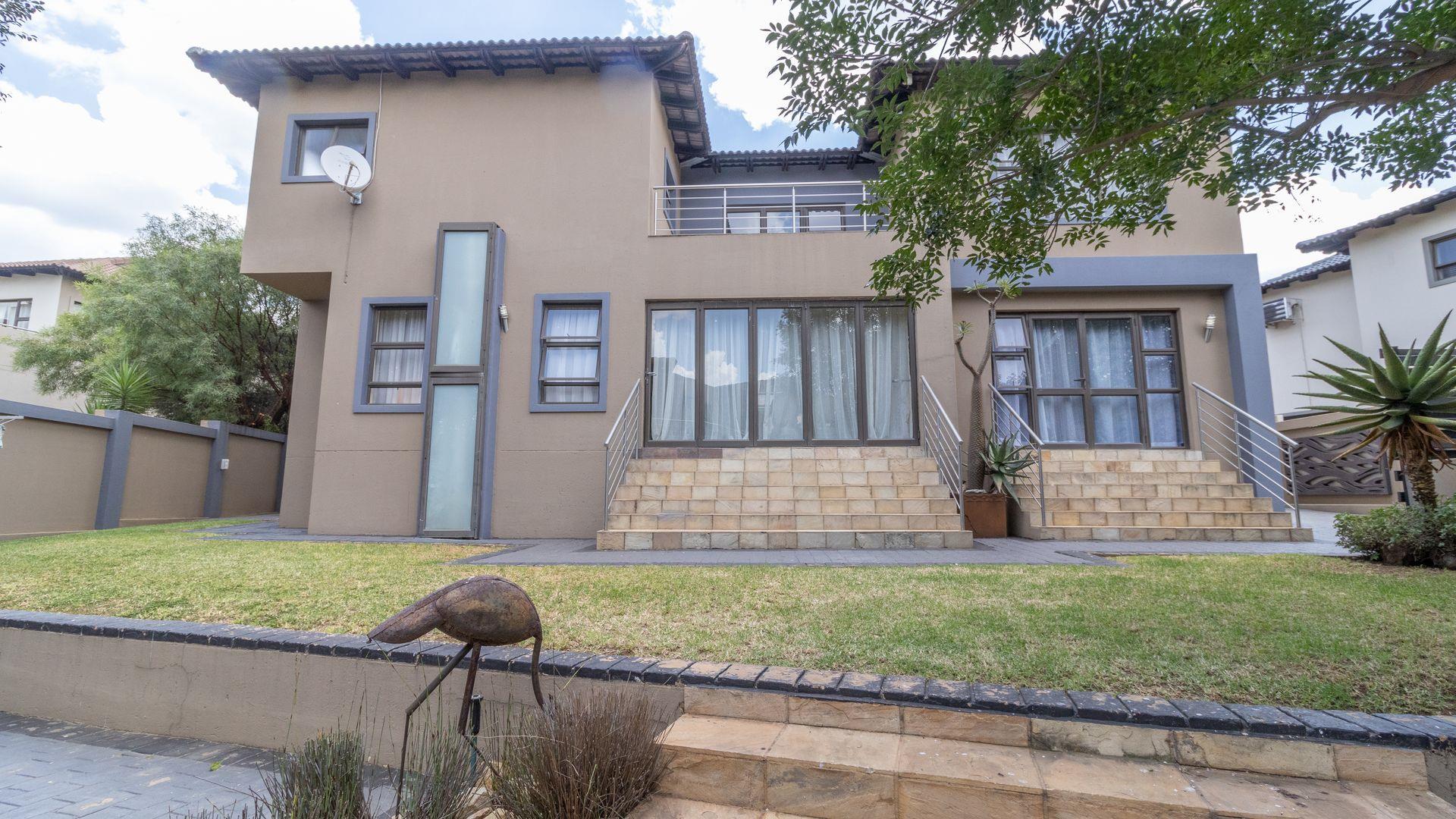 4 Bedroom Property for Sale in Aspen Hills Gauteng