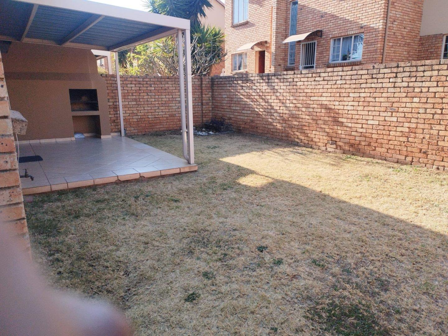 2 Bedroom Property for Sale in Amberfield Ridge Gauteng