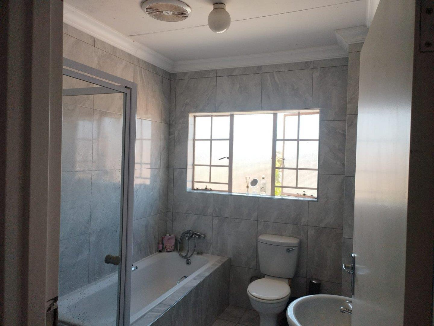 2 Bedroom Property for Sale in Amberfield Ridge Gauteng