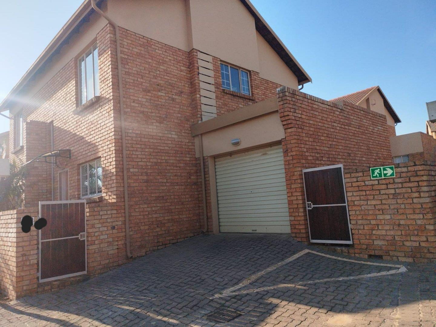 2 Bedroom Property for Sale in Amberfield Ridge Gauteng