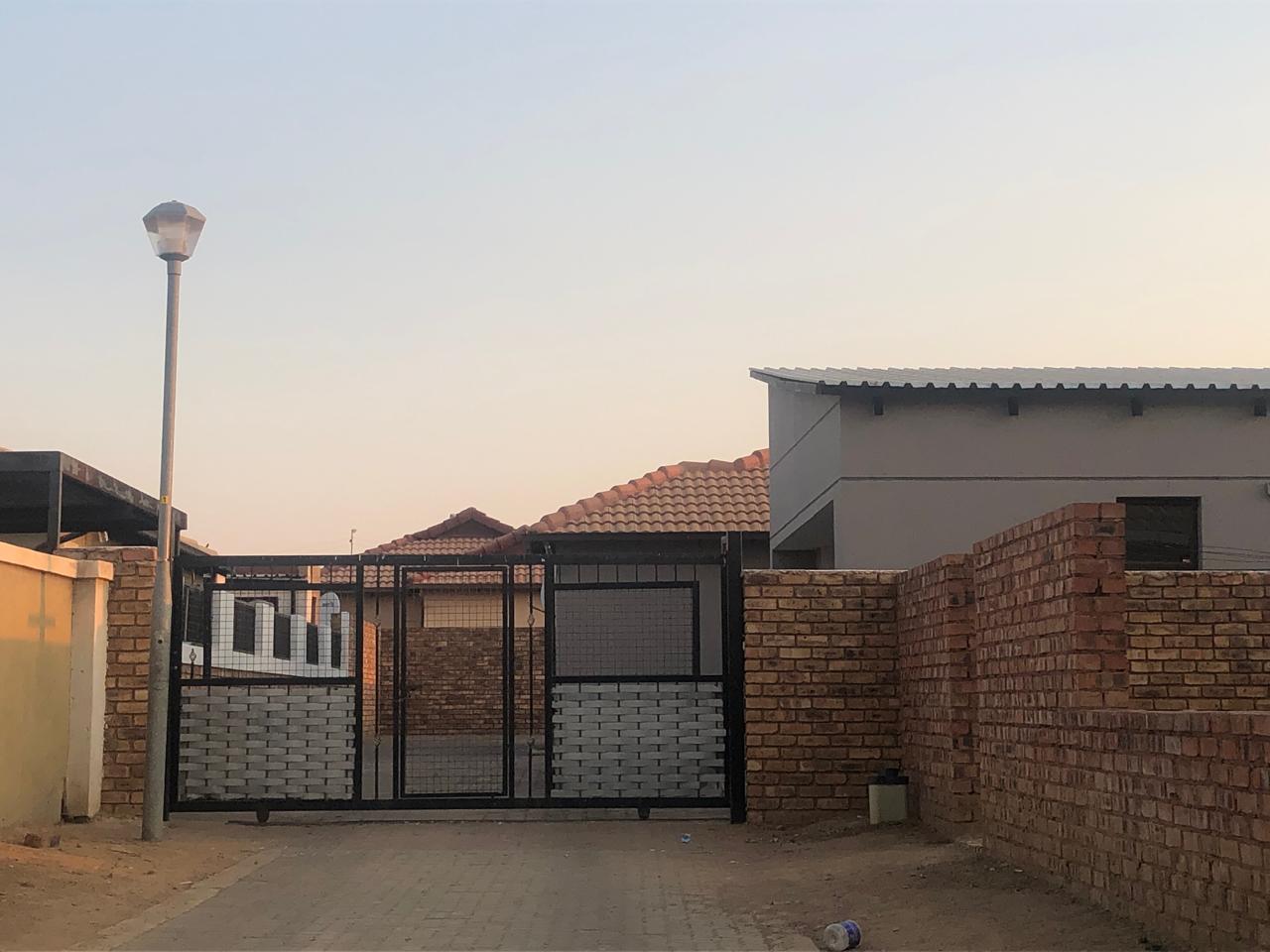 To Let 3 Bedroom Property for Rent in Nellmapius Gauteng