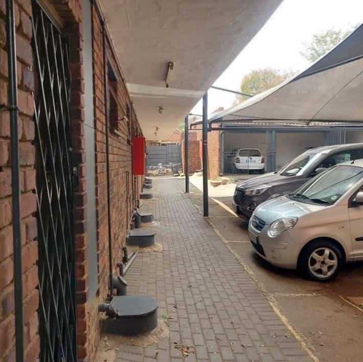 2 Bedroom Property for Sale in Windsor West Gauteng