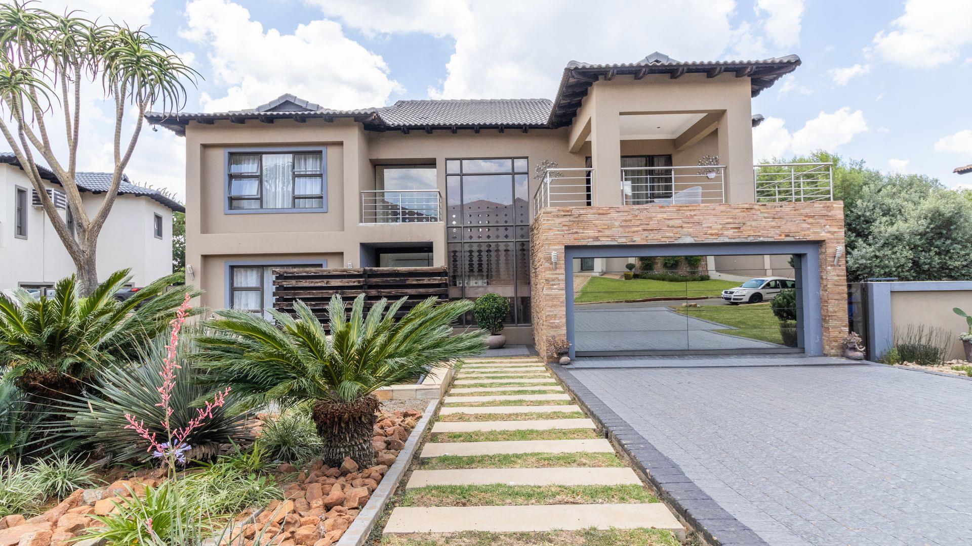 7 Bedroom Property for Sale in Aspen Hills Gauteng