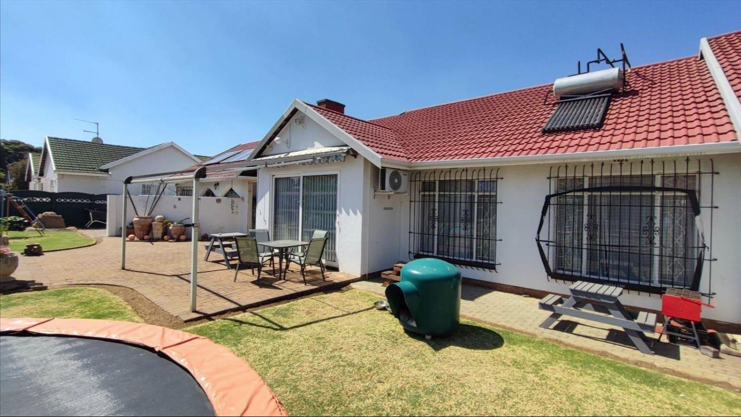 3 Bedroom Property for Sale in Brackenhurst Gauteng