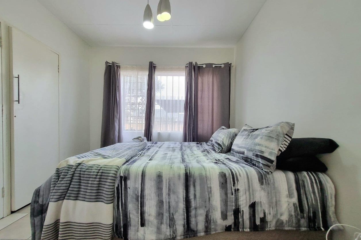 3 Bedroom Property for Sale in Brackenhurst Gauteng