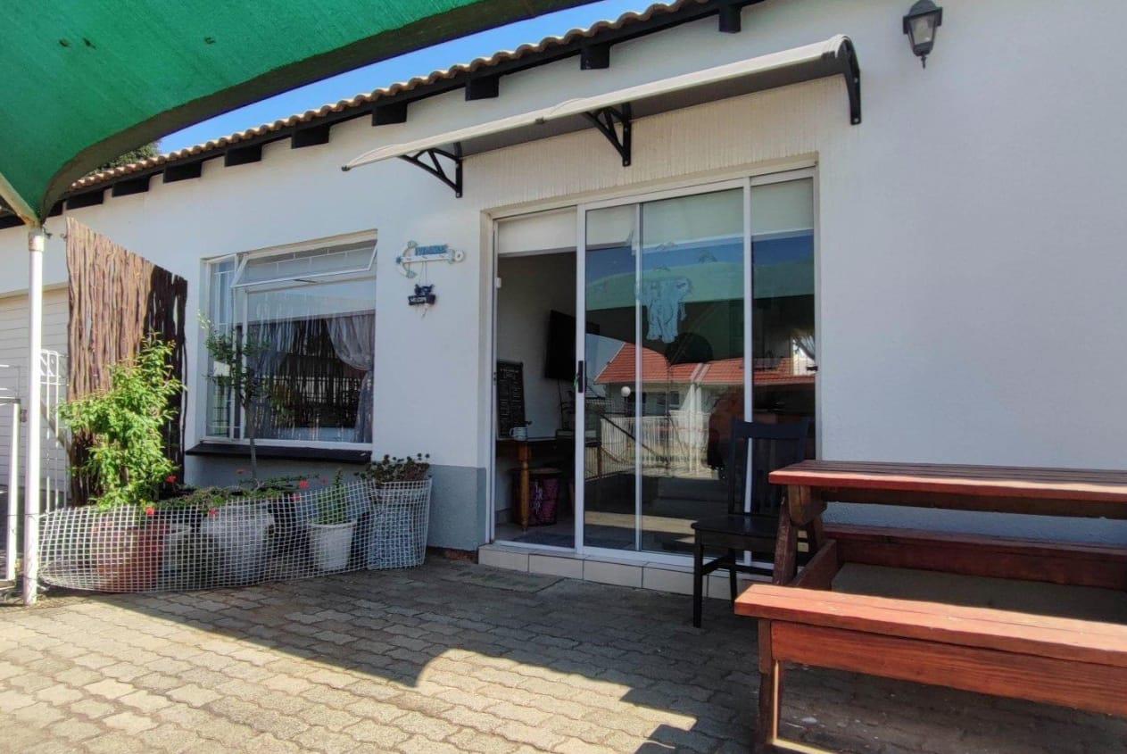 3 Bedroom Property for Sale in Brackenhurst Gauteng