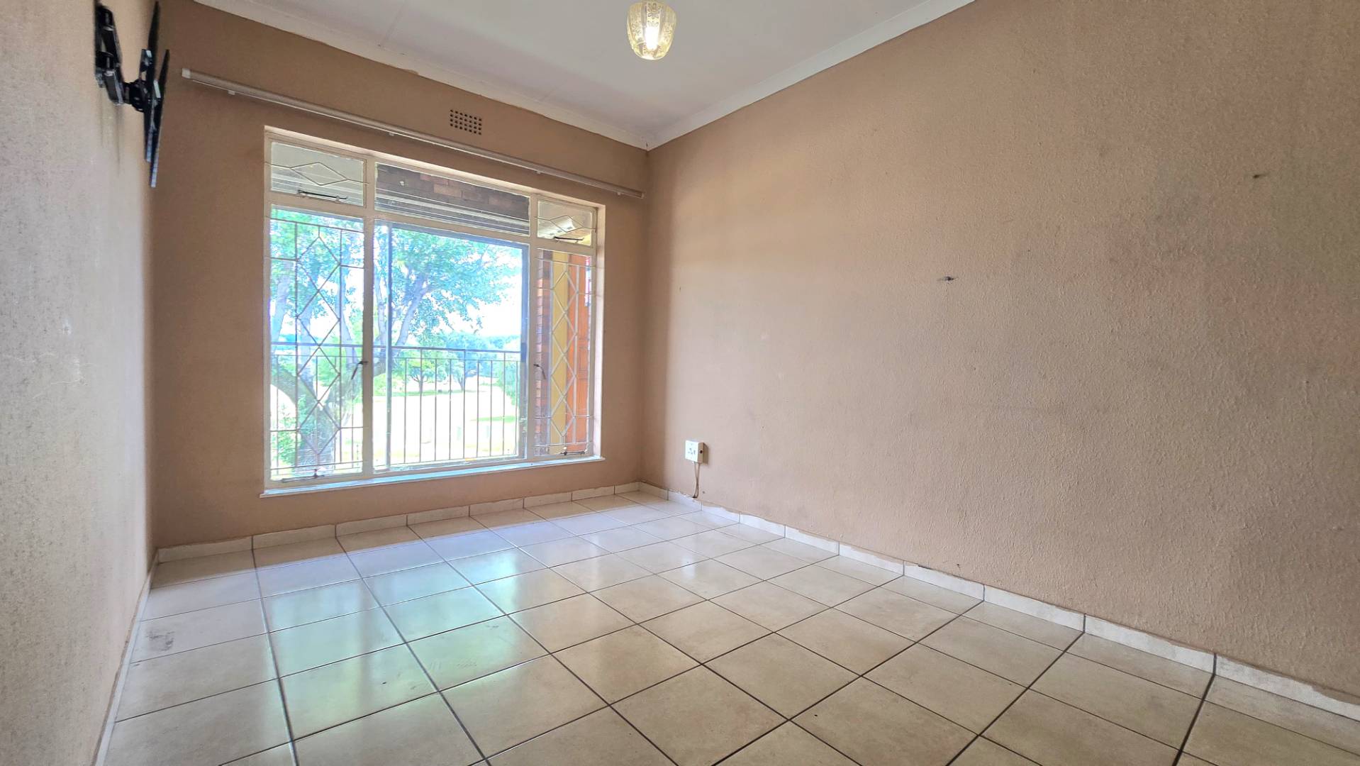 3 Bedroom Property for Sale in New Redruth Gauteng