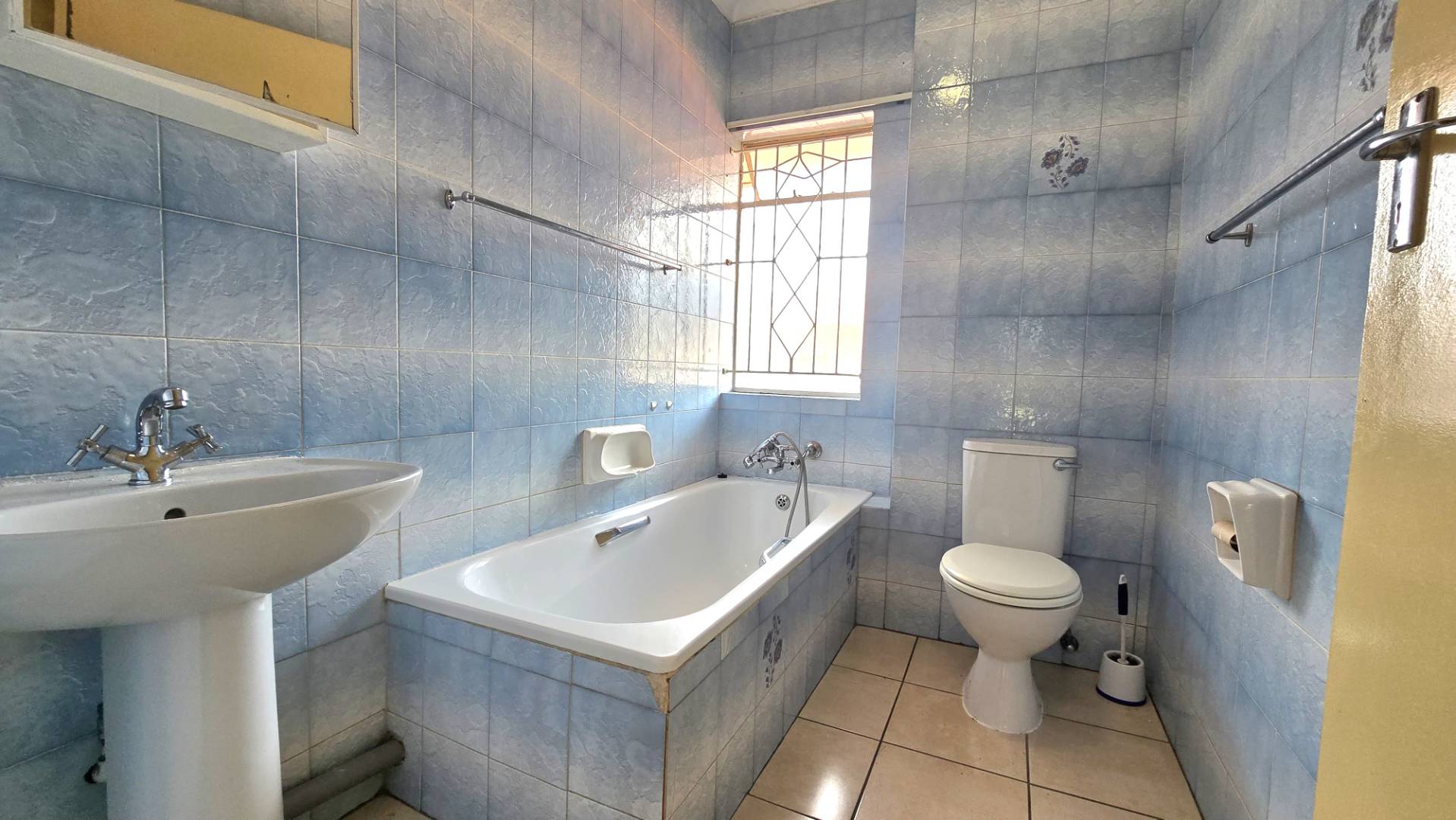 3 Bedroom Property for Sale in New Redruth Gauteng