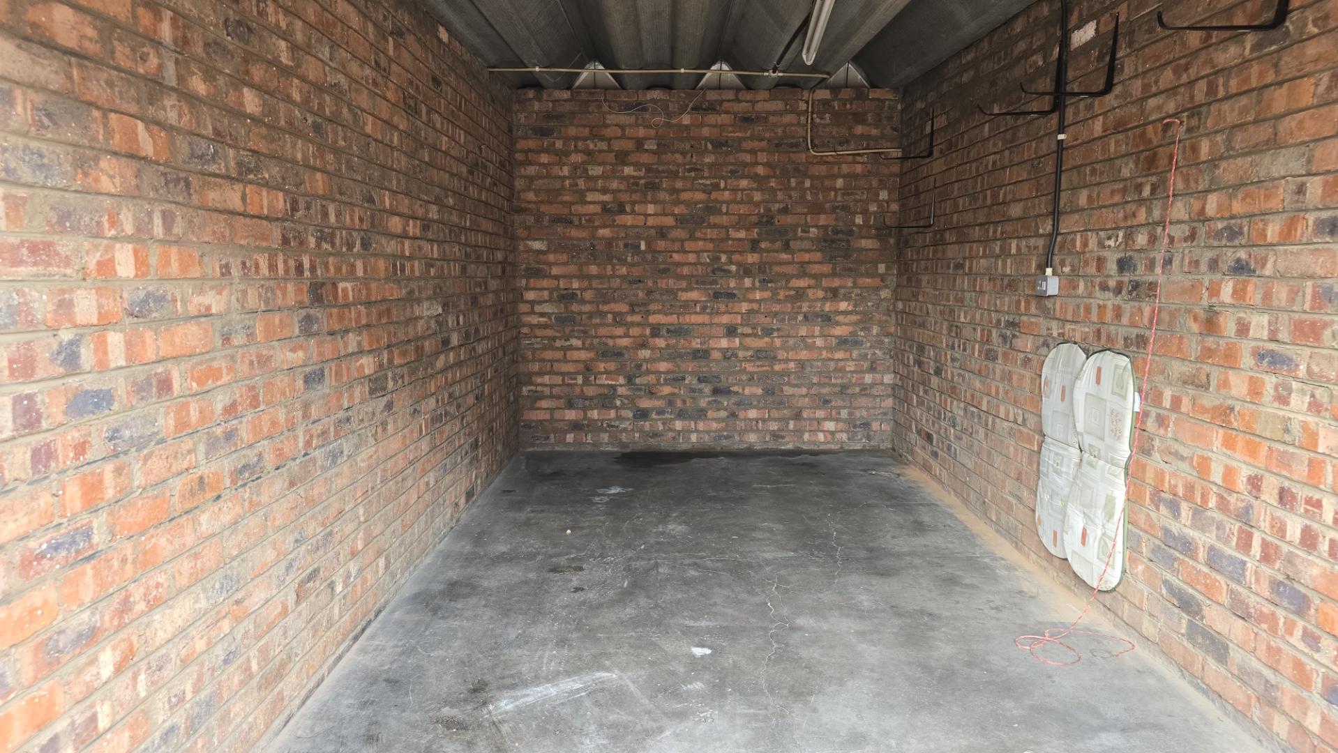 3 Bedroom Property for Sale in New Redruth Gauteng